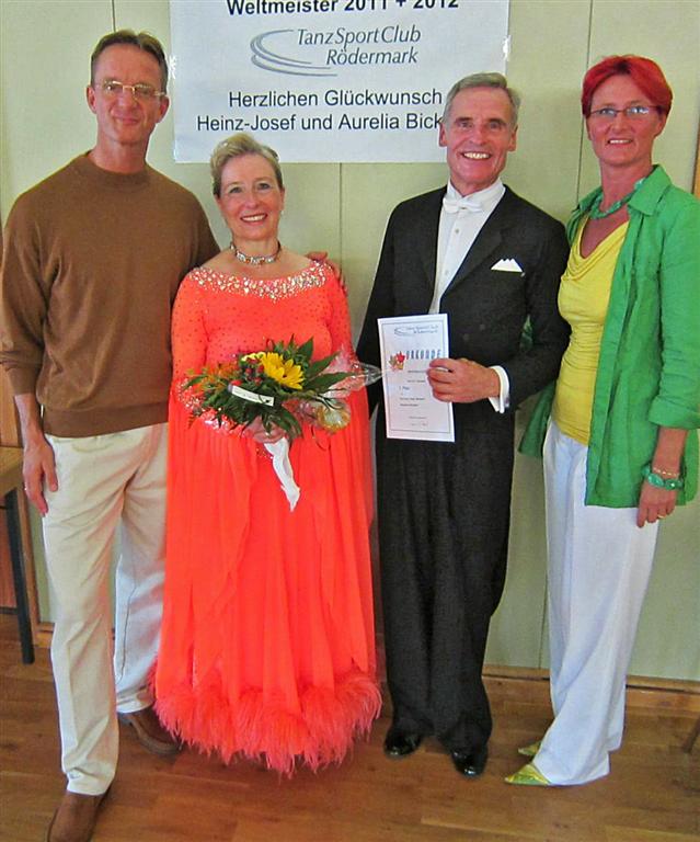 02_Helga_u_Kurt_mit_Weltmeister_Bickers_Mittel